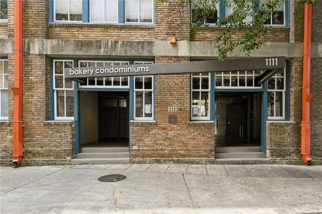 1111 S PETERS Street 308