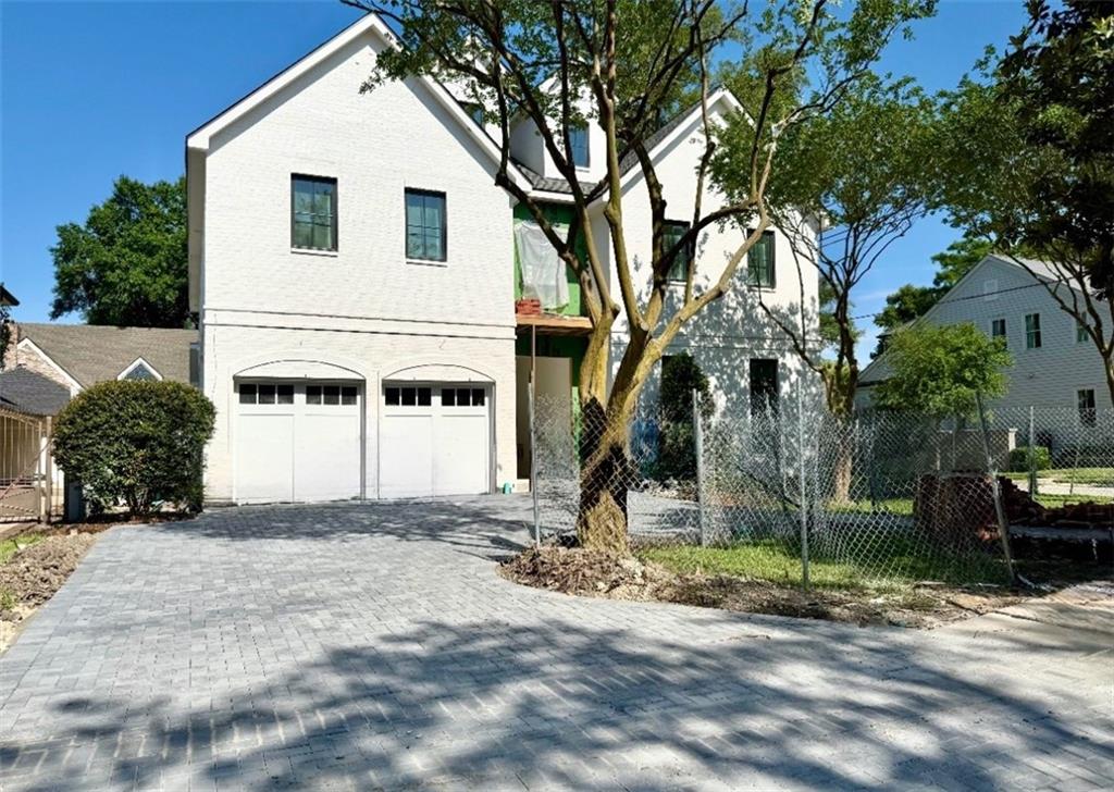 369 VINCENT Avenue