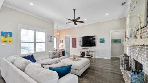 1305 PINE NEEDLE Court