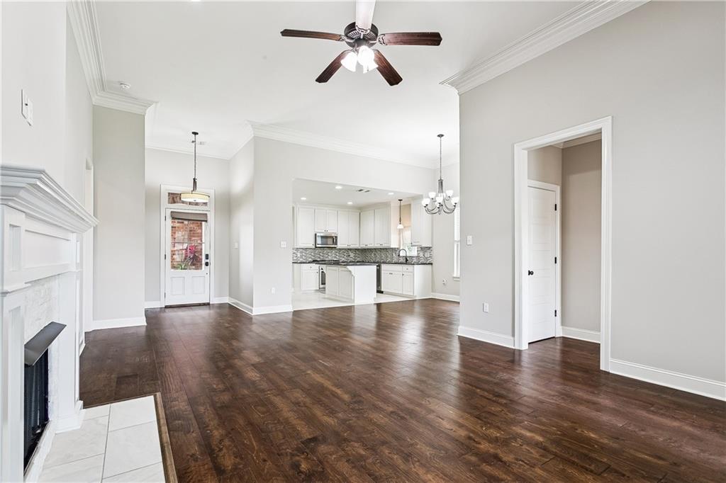 1032 DEER PARK Drive