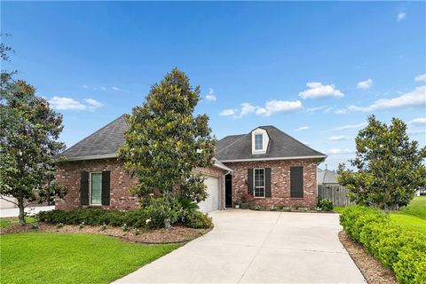 Photo of 1032 DEER PARK Drive, Madisonville, LA 70447 (MLS # 2552166)