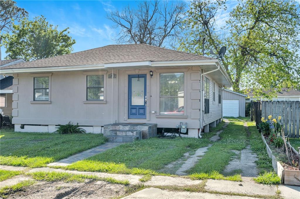 1012 CENTER Street