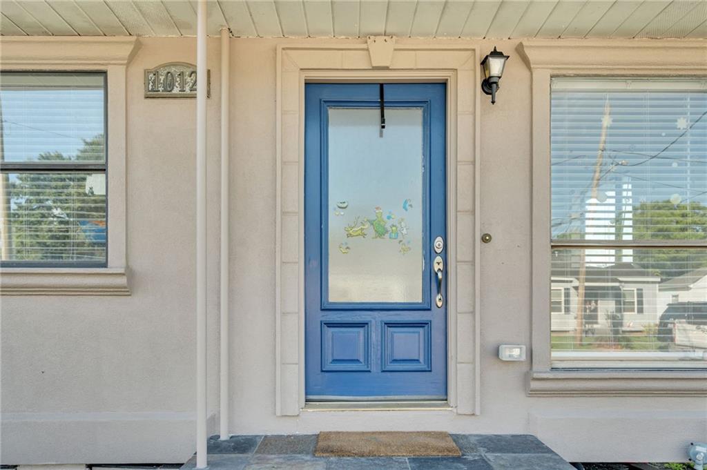 1012 CENTER Street