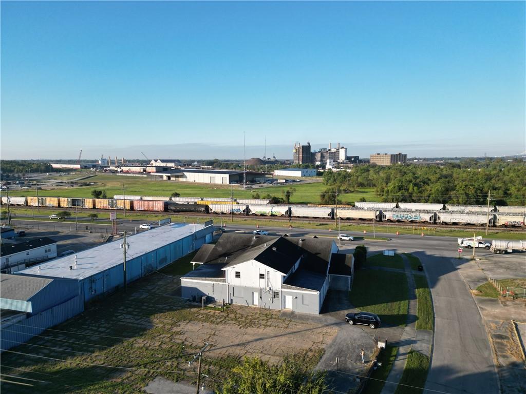 7701 W ST. BERNARD Highway