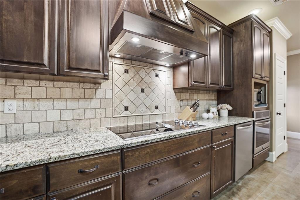 42569 CLOVER LEAF Drive