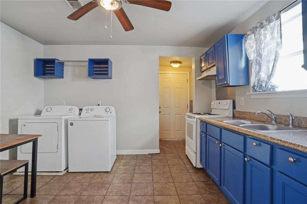 New Orleans, Louisiana 70119, United States, 4 Bedrooms Bedrooms, ,2 BathroomsBathrooms,Residential,Active,65639