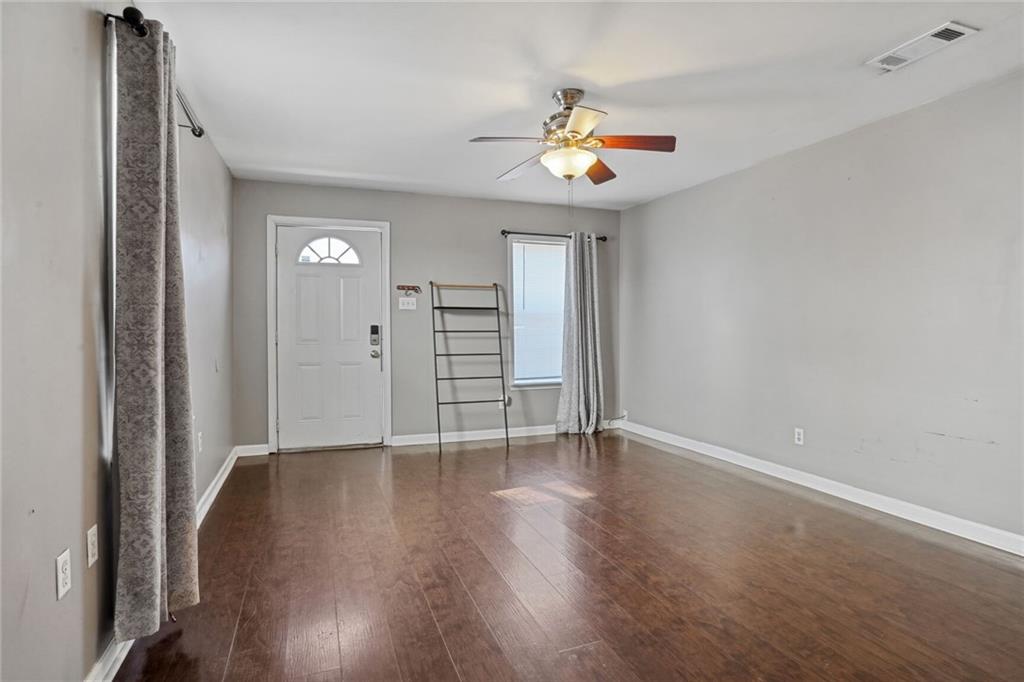 New Orleans, Louisiana 70119, United States, 4 Bedrooms Bedrooms, ,2 BathroomsBathrooms,Residential,Active,65639