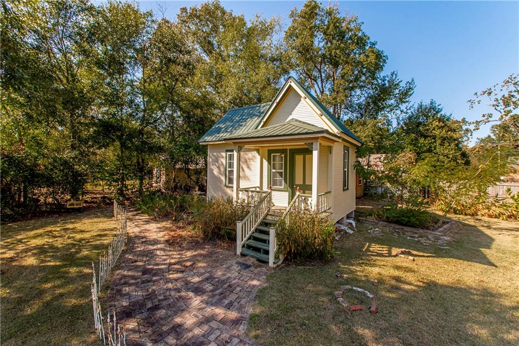 Kentwood, Louisiana 70444, United States, 3 Bedrooms Bedrooms, ,2 BathroomsBathrooms,Residential,Active,19611