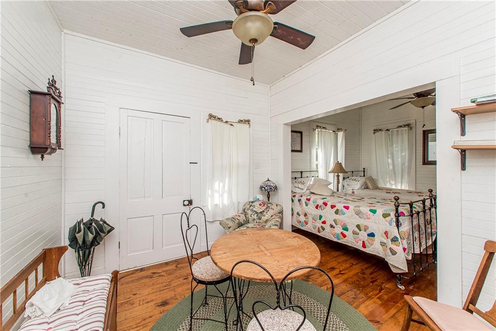 Kentwood, Louisiana 70444, United States, 3 Bedrooms Bedrooms, ,2 BathroomsBathrooms,Residential,Active,19611