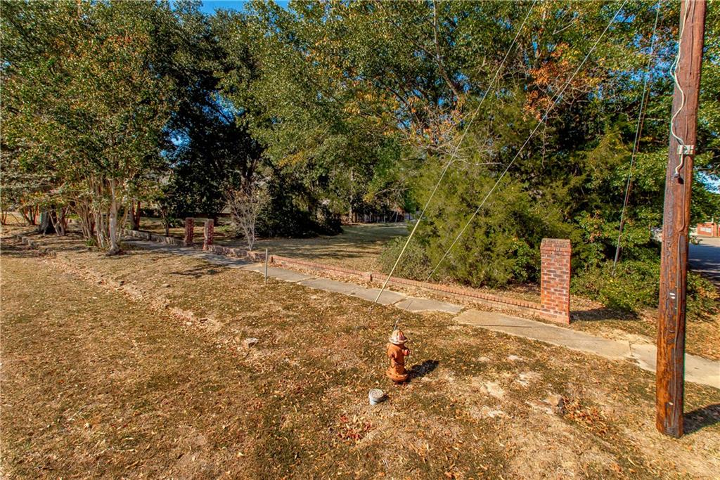 Kentwood, Louisiana 70444, United States, 3 Bedrooms Bedrooms, ,2 BathroomsBathrooms,Residential,Active,19611