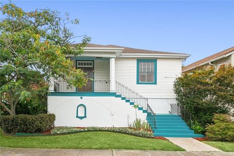 4500 S ROCHEBLAVE Street New Orleans LA 70125