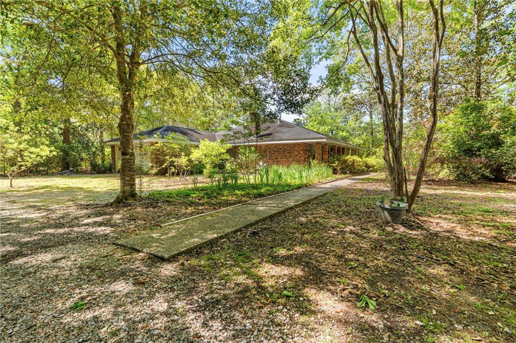 23282 HWY 435 Highway