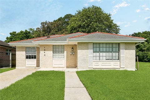 Photo of 1040 PHOSPHOR Avenue, Metairie, LA 70005 (MLS # 2561153)