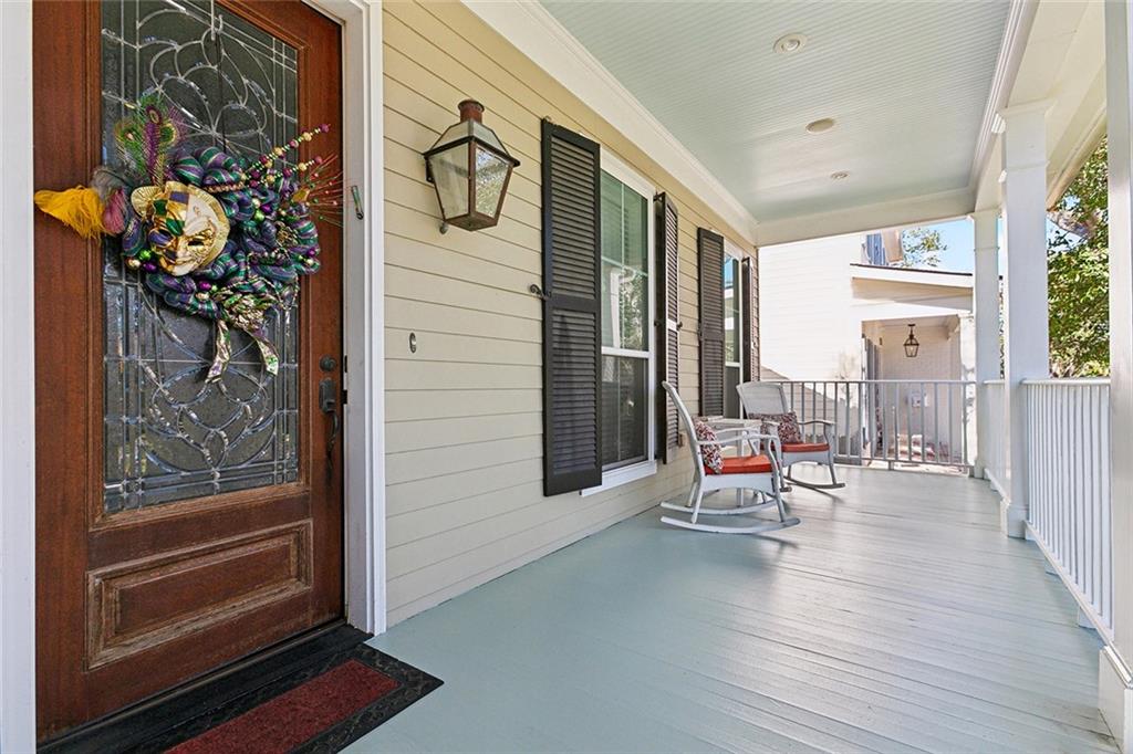 6810 GENERAL DIAZ Street