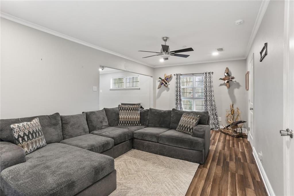 1518 MAPLEWOOD Drive