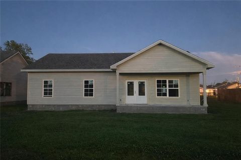 535 NEL Court Gretna LA 70056