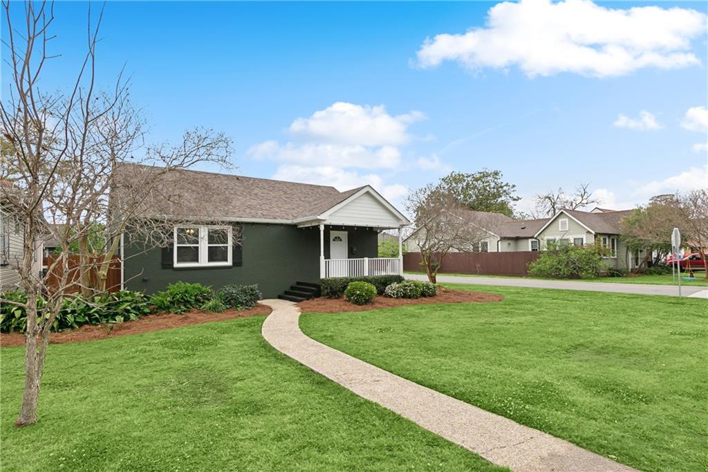918 RIDGELAKE Drive