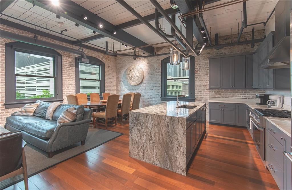 888 GIROD Street 301