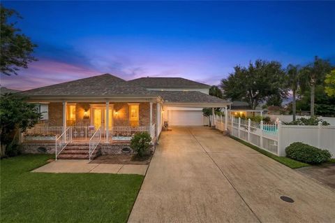 Photo of 530 OAKLAWN Drive, Metairie, LA 70005 (MLS # 2561302)