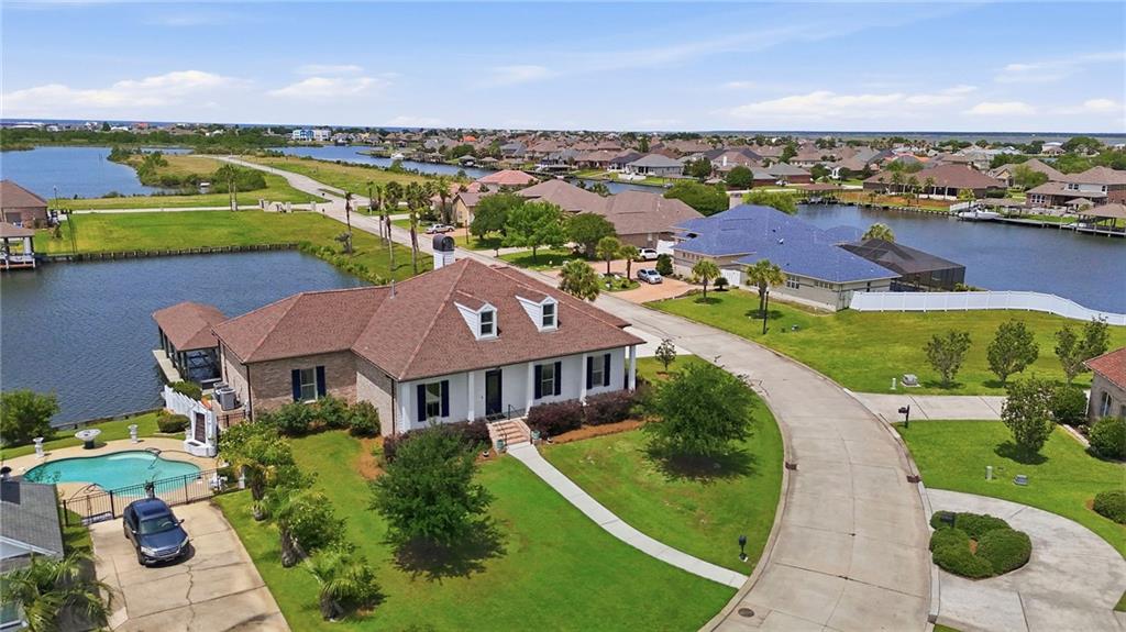 1632 VELA Cove