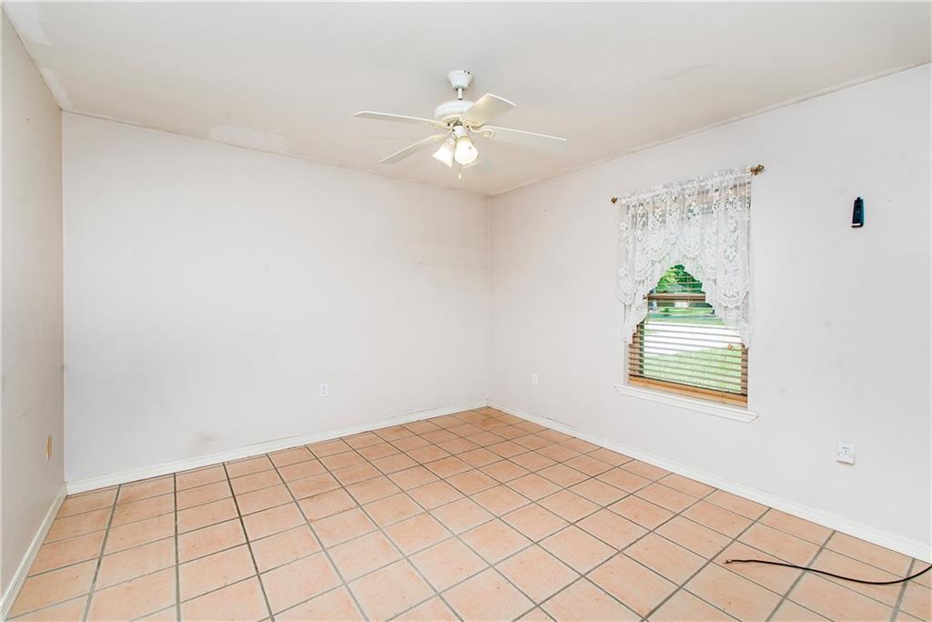 Tickfaw, Louisiana 70466, United States, 2 Bedrooms Bedrooms, ,1 BathroomBathrooms,Residential,Pending,115546