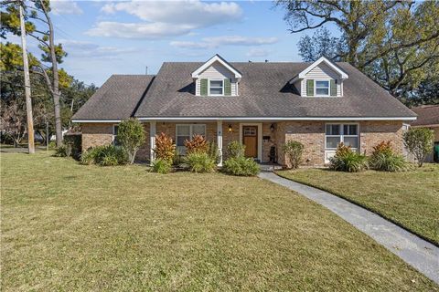 9631 WILDWOOD Drive River Ridge LA 70123