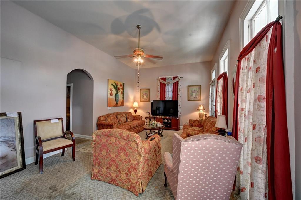New Orleans, Louisiana 70119, United States, 4 Bedrooms Bedrooms, ,2 BathroomsBathrooms,Residential,Active,183311