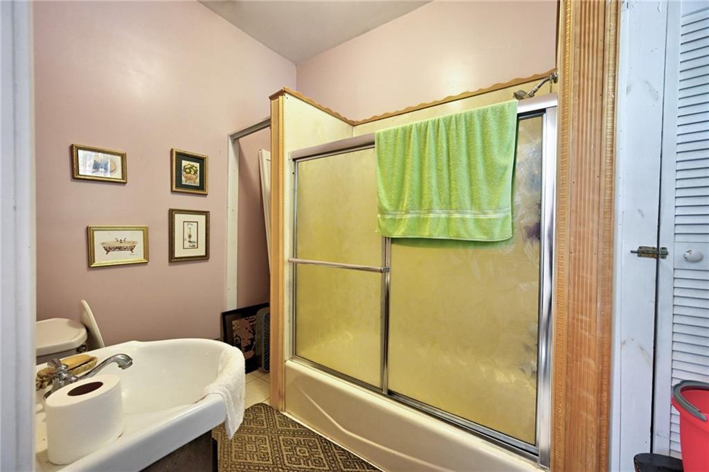 New Orleans, Louisiana 70119, United States, 4 Bedrooms Bedrooms, ,2 BathroomsBathrooms,Residential,Active,183311