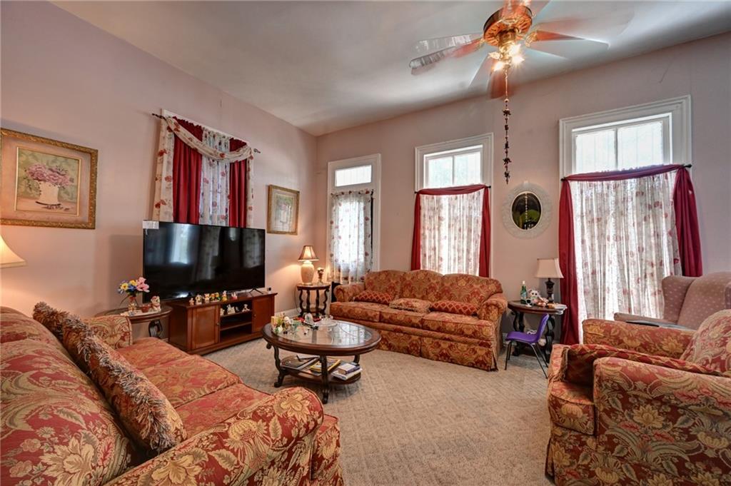 New Orleans, Louisiana 70119, United States, 4 Bedrooms Bedrooms, ,2 BathroomsBathrooms,Residential,Active,183311