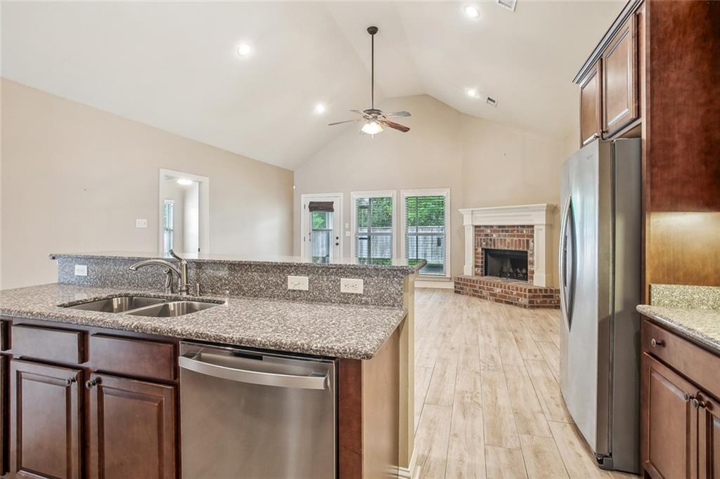 Madisonville, Louisiana 70447, United States, 4 Bedrooms Bedrooms, ,3 BathroomsBathrooms,Residential,Active,11652