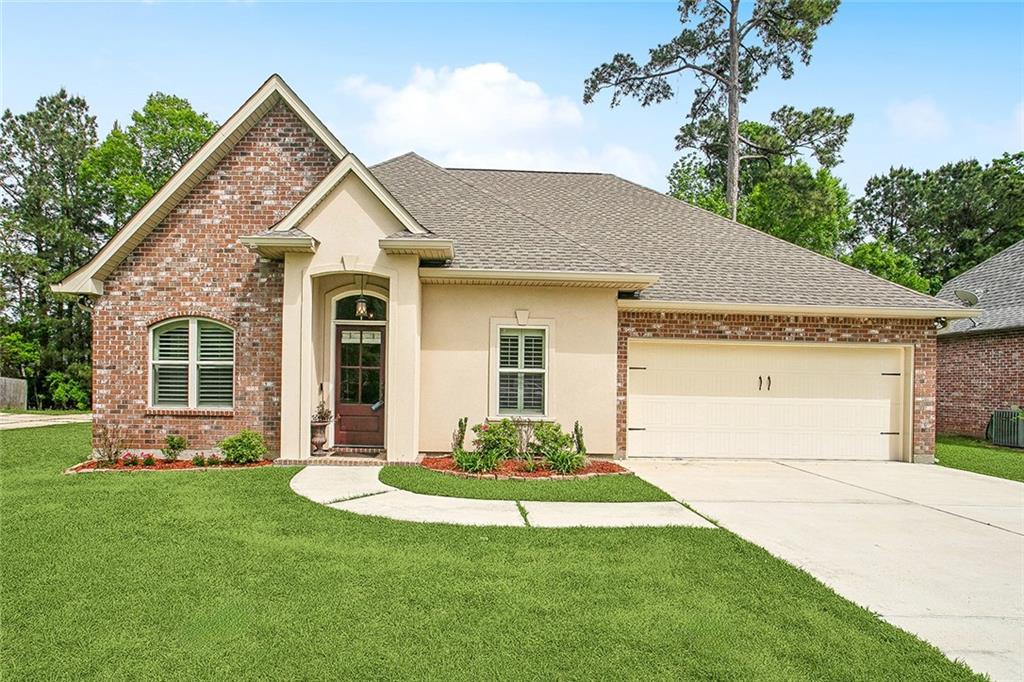 Madisonville, Louisiana 70447, United States, 4 Bedrooms Bedrooms, ,3 BathroomsBathrooms,Residential,Active,11652
