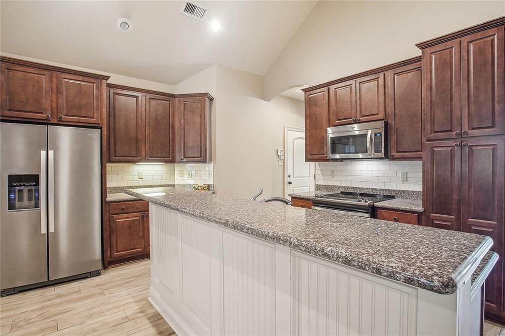 Madisonville, Louisiana 70447, United States, 4 Bedrooms Bedrooms, ,3 BathroomsBathrooms,Residential,Active,11652