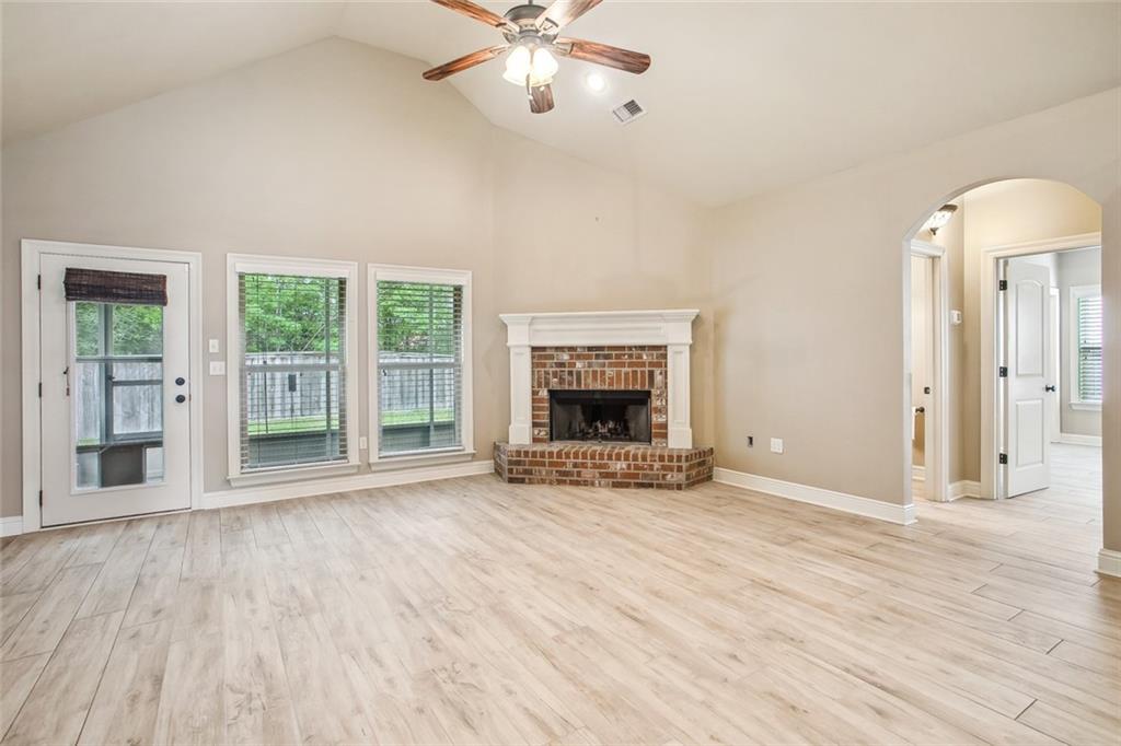 Madisonville, Louisiana 70447, United States, 4 Bedrooms Bedrooms, ,3 BathroomsBathrooms,Residential,Active,11652