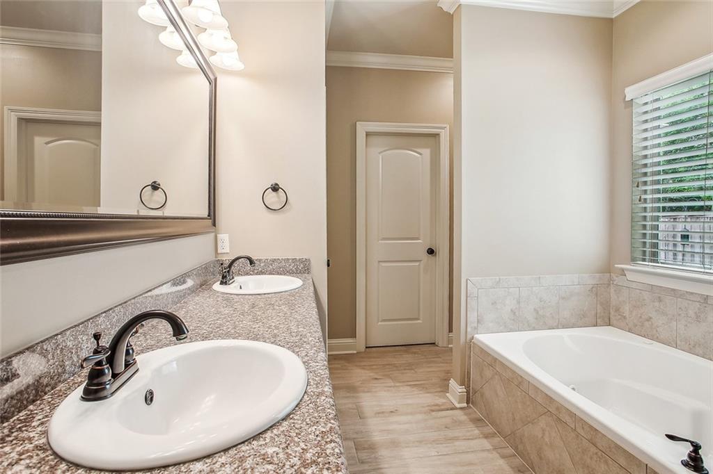 Madisonville, Louisiana 70447, United States, 4 Bedrooms Bedrooms, ,3 BathroomsBathrooms,Residential,Active,11652