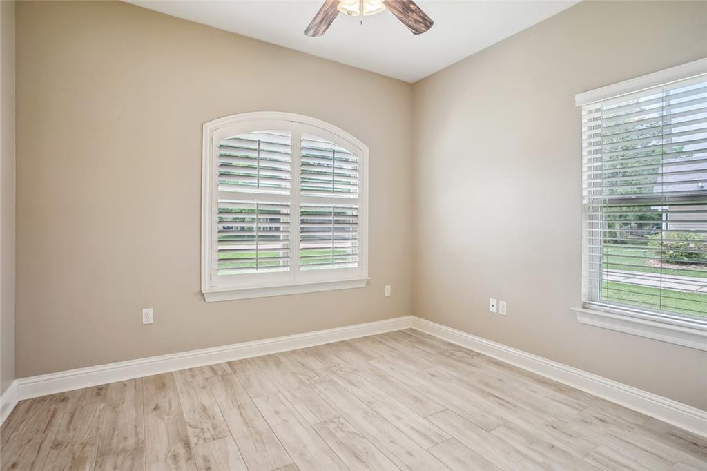 Madisonville, Louisiana 70447, United States, 4 Bedrooms Bedrooms, ,3 BathroomsBathrooms,Residential,Active,11652