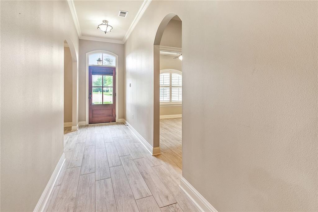 Madisonville, Louisiana 70447, United States, 4 Bedrooms Bedrooms, ,3 BathroomsBathrooms,Residential,Active,11652