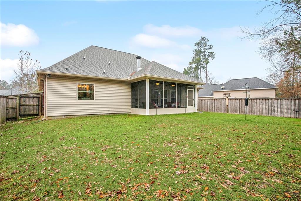 Madisonville, Louisiana 70447, United States, 4 Bedrooms Bedrooms, ,3 BathroomsBathrooms,Residential,Active,11652