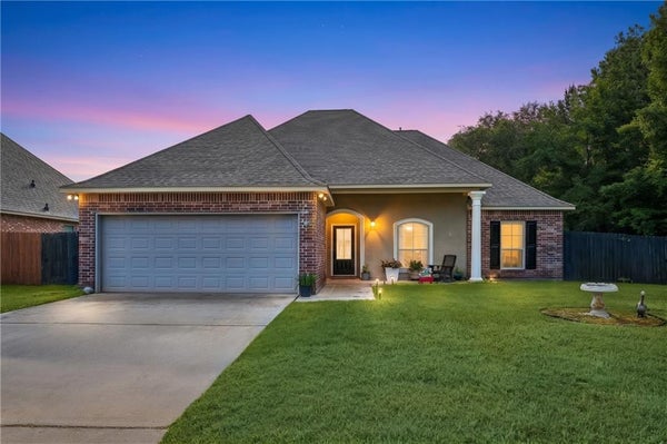 39452 BRIGHTON POINT DR, PONCHATOULA, LA 70454 - Image f9c477f3600f4f6cbef8aea9e99b2fcb/181382967