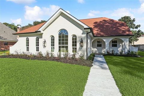 8 CHATEAU MAGDELAINE Drive Kenner LA 70065