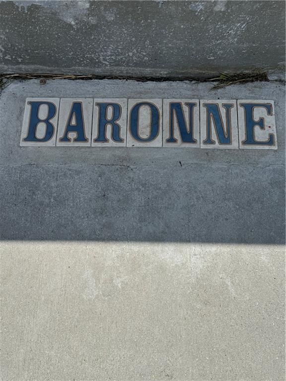 1501-15 BARONNE Street