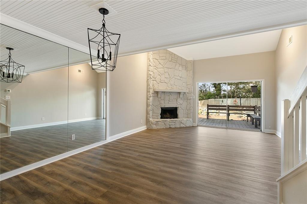 11 JACQUELINE Court 11