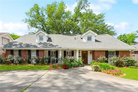 9504 ROBIN Lane River Ridge LA 70123