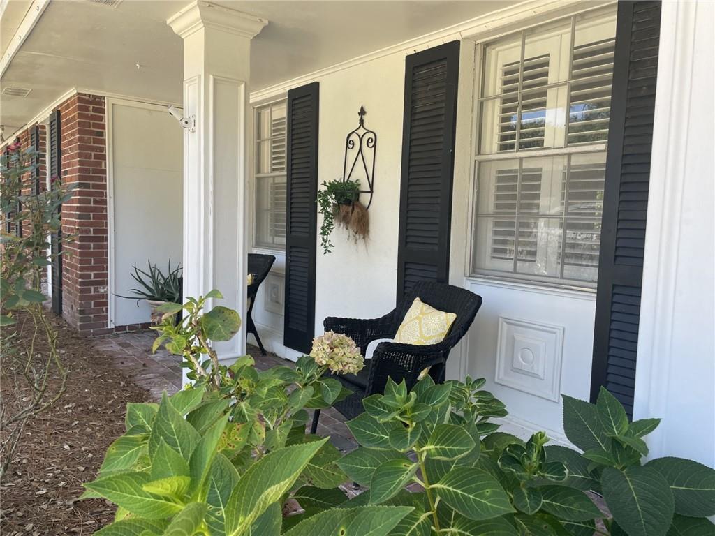 9504 ROBIN Lane