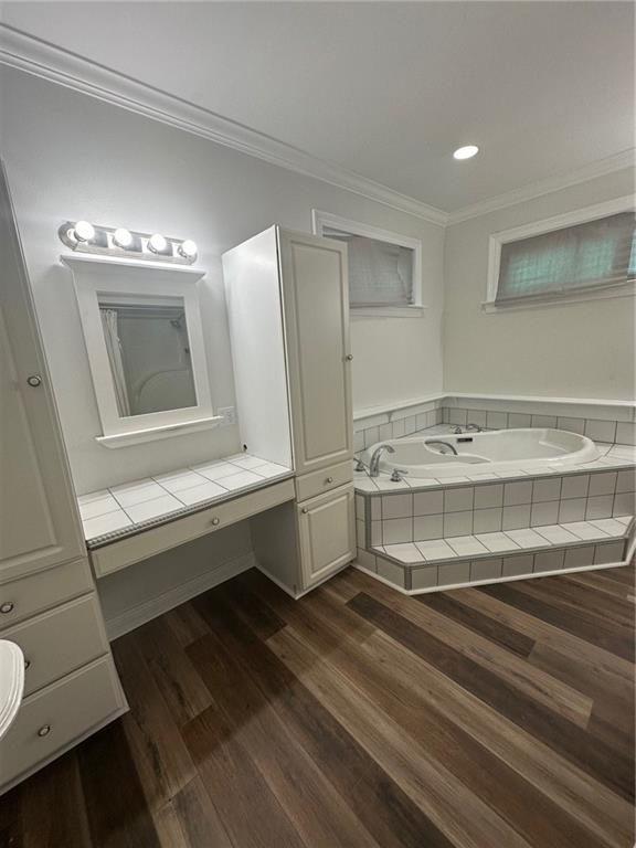 Metairie, Louisiana 70001, United States, 3 Bedrooms Bedrooms, ,4 BathroomsBathrooms,Residential,Active,66320