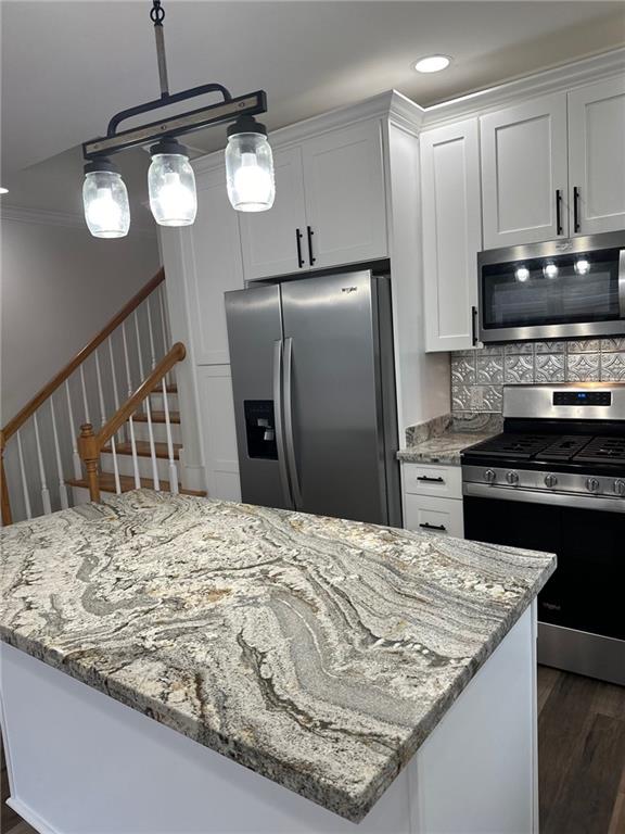 Metairie, Louisiana 70001, United States, 3 Bedrooms Bedrooms, ,4 BathroomsBathrooms,Residential,Active,66320