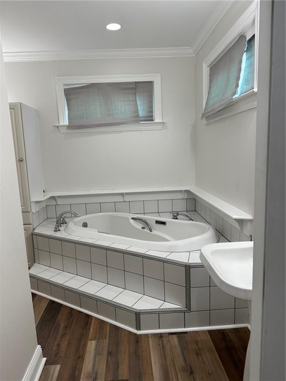 Metairie, Louisiana 70001, United States, 3 Bedrooms Bedrooms, ,4 BathroomsBathrooms,Residential,Active,66320