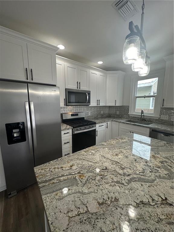 Metairie, Louisiana 70001, United States, 3 Bedrooms Bedrooms, ,4 BathroomsBathrooms,Residential,Active,66320