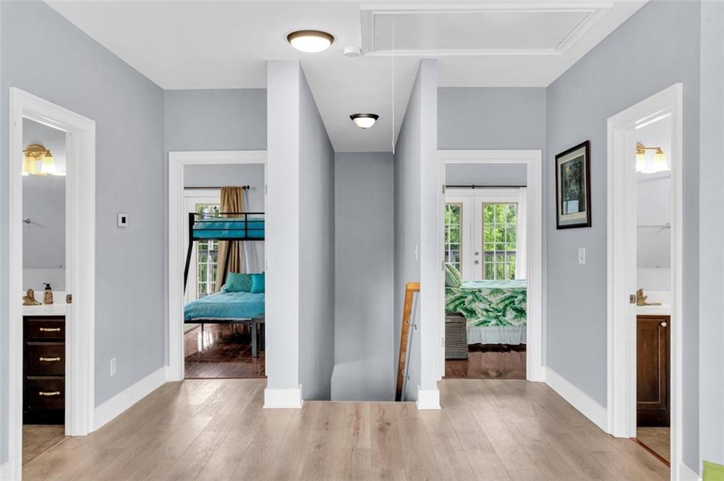 Vacherie, Louisiana 70090, United States, 3 Bedrooms Bedrooms, ,4 BathroomsBathrooms,Residential,Active,47555