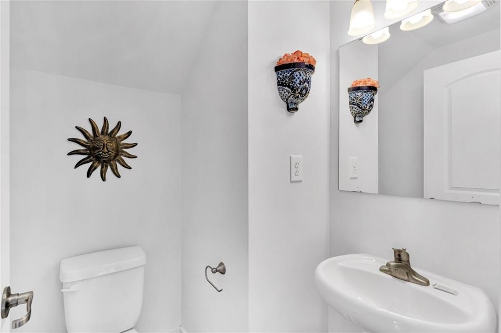 Vacherie, Louisiana 70090, United States, 3 Bedrooms Bedrooms, ,4 BathroomsBathrooms,Residential,Active,47555