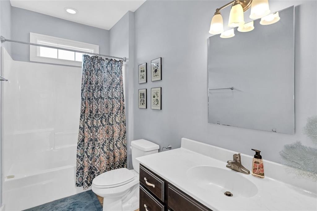 Vacherie, Louisiana 70090, United States, 3 Bedrooms Bedrooms, ,4 BathroomsBathrooms,Residential,Active,47555